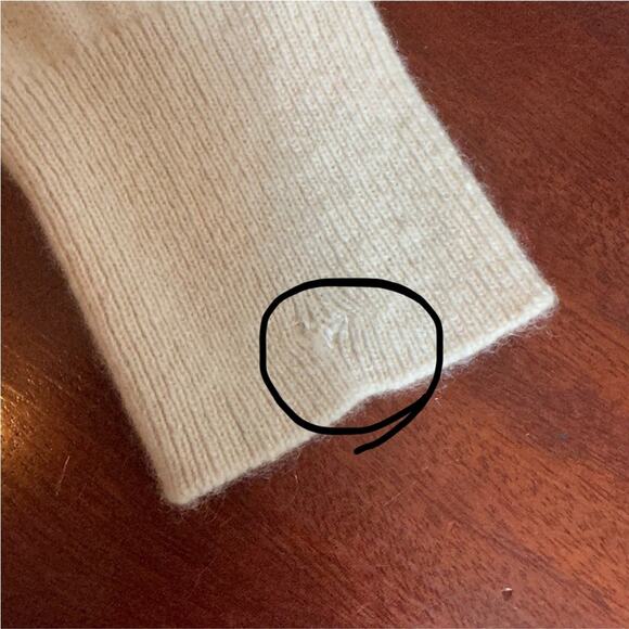 J Crew 100% Cashmere Knit Sweater Ivory Ruffle V Neck Long Sleeve Small * flaw - Picture 8 of 15